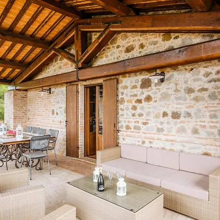 Madonna Della Sanita Sleeps 14 Pool Wifi Βίλα